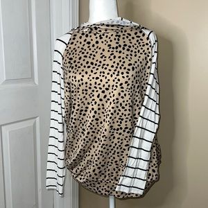 Fun hooded top
